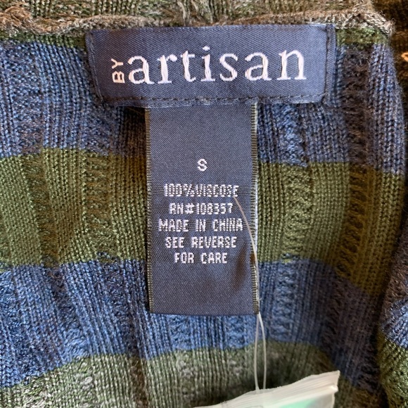 Cardigan NWT 🌞 - Picture 3 of 3